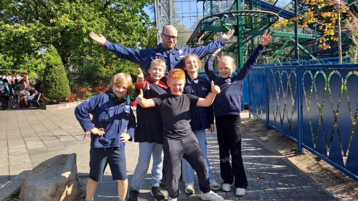 Fem spejdere tilfredse med klaret udfordring i Tivoli